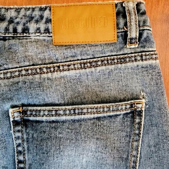 MISSGUIDED MED WASH DISTRESSED JEANS SIZE 8 - Picture 7 of 8